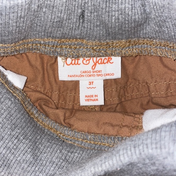 Toddler Boys Cat & Jack Cargo Shorts - Picture 2 of 3